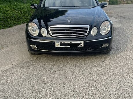 Mercedes E 200 2004