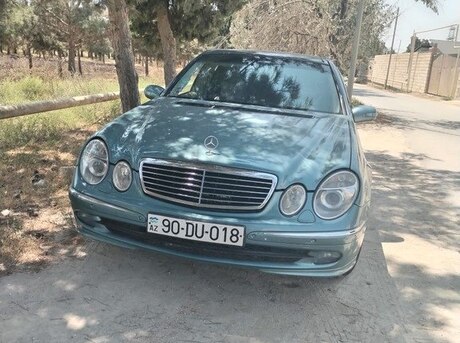 Mercedes E 240 2002