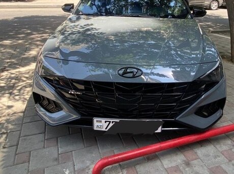 Hyundai  2022