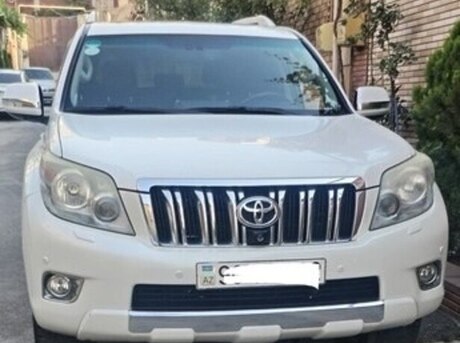 Toyota Land Cruiser Prado 2013