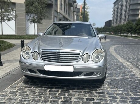 Mercedes E 260 2004