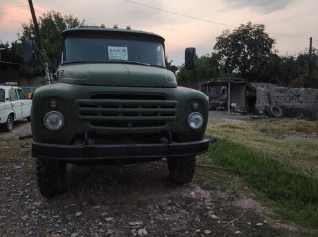 ZIL  1980