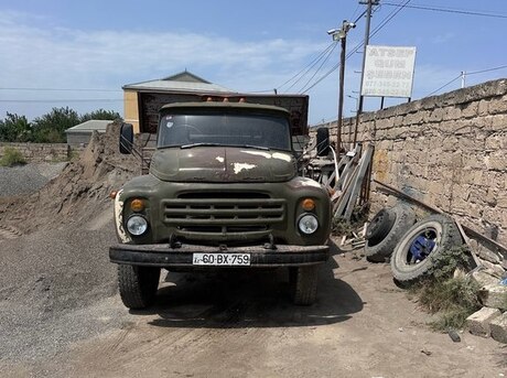 ZIL 130