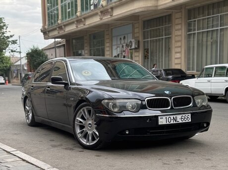 BMW 745 2003
