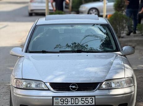Opel Vectra 2000
