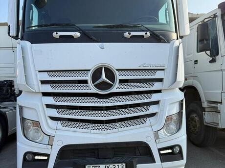 Mercedes Actros 1844 2015