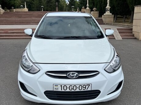 Hyundai Accent 2015