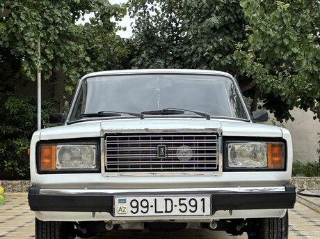 LADA (VAZ) 2107 2011