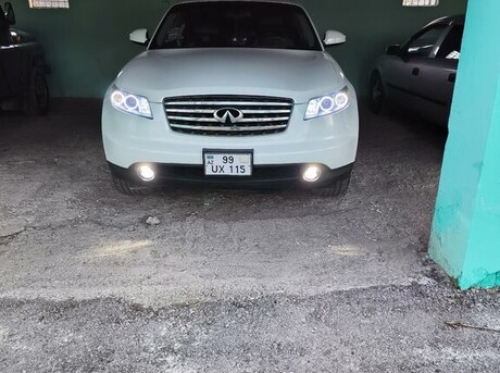 Infiniti FX35 2006