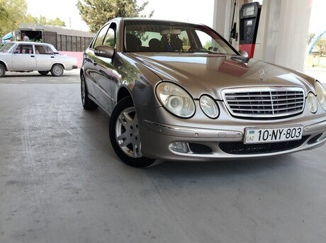 Mercedes E 220 2005