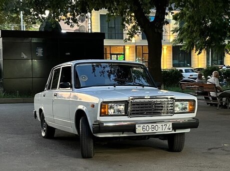 LADA (VAZ) 2107 2004