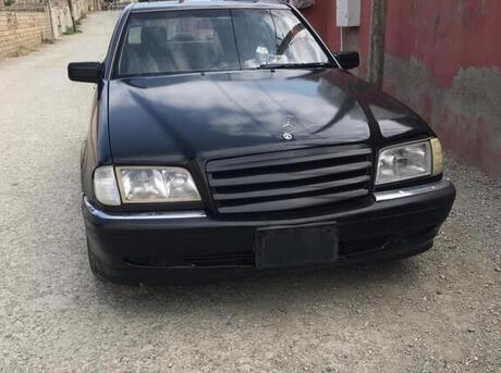 Mercedes C 230