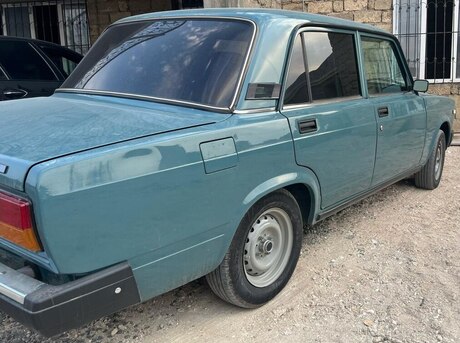 LADA (VAZ) 2107 2005