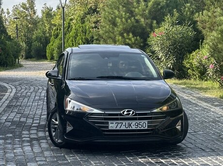 Hyundai Elantra 2020