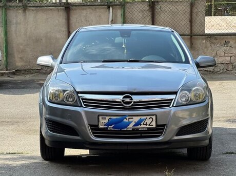 Opel Astra 2007