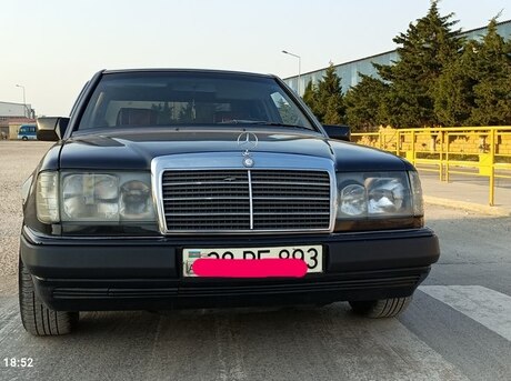 Mercedes E 250 1990