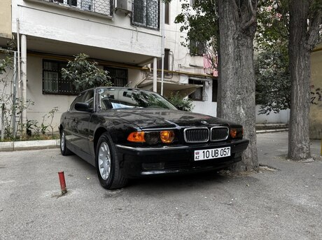 BMW 735