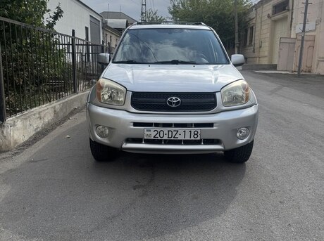 Toyota RAV4 2004
