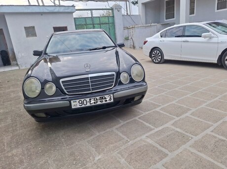 Mercedes E 240 2000