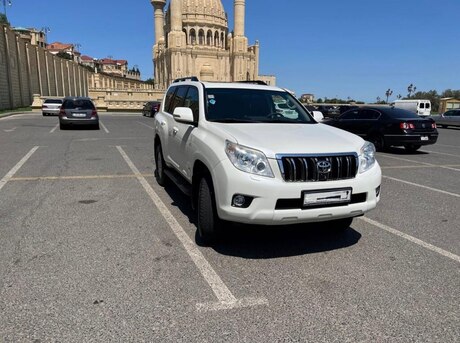 Toyota Land Cruiser Prado 2013