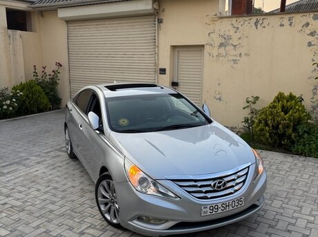 Hyundai Sonata 2010