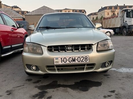Hyundai Accent 2000