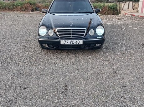 Mercedes E 220