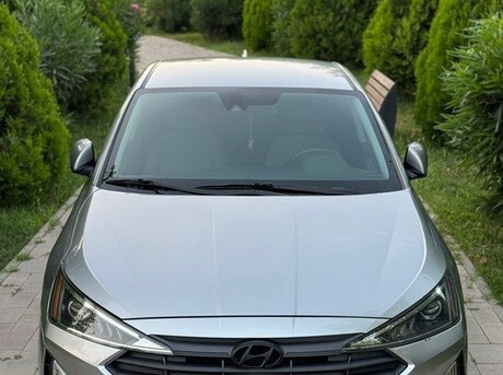 Hyundai Elantra 2020
