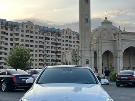 Mercedes C 300
