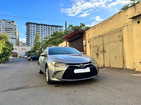 Toyota Camry 2015