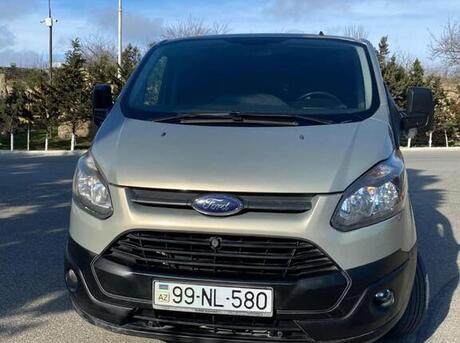 Ford Tourneo Custom 2012