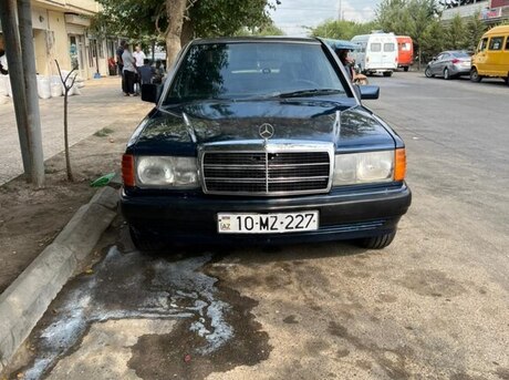 Mercedes 190 1990