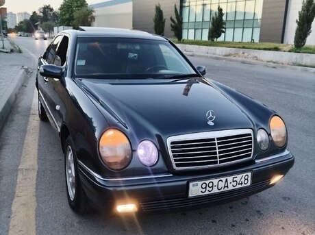 Mercedes E 240 1999