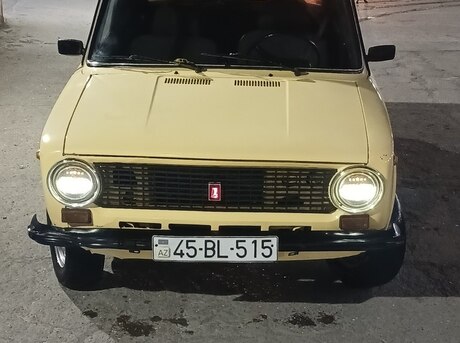 LADA (VAZ) 21011