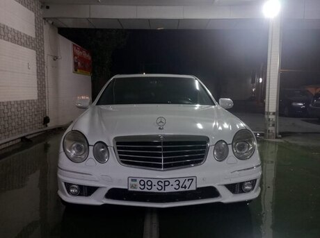 Mercedes E 320
