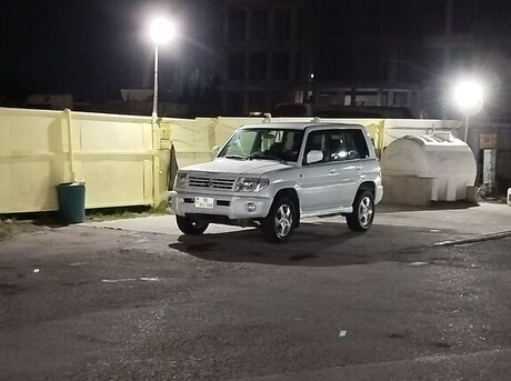 Mitsubishi Pajero io 1999
