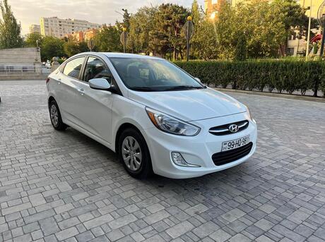 Hyundai Accent 2015