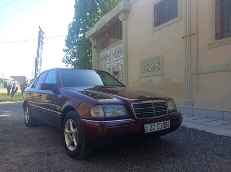 Mercedes C 180