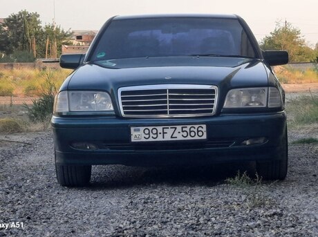 Mercedes C 180