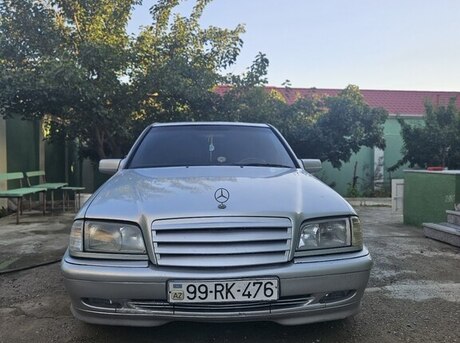 Mercedes C 220