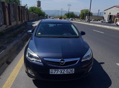 Opel Astra 2010