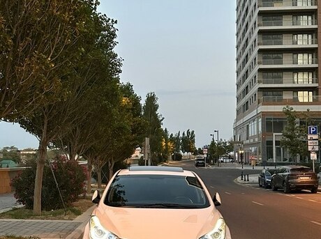 Hyundai Elantra 2014
