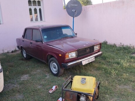 LADA (VAZ) 2107 2001