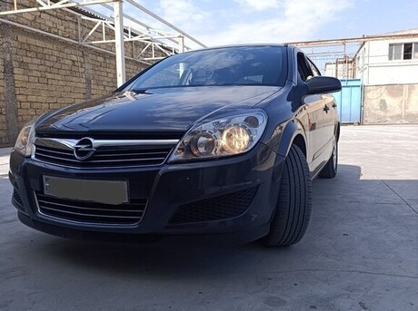 Opel Astra 2009