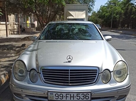 Mercedes E 220 2002
