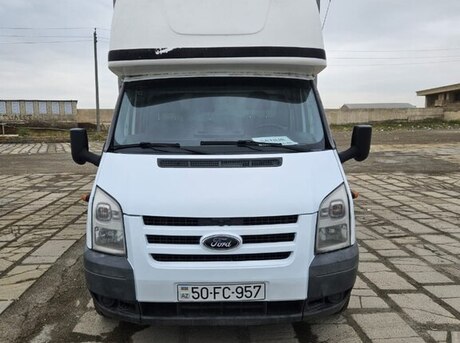 Ford Transit 2010