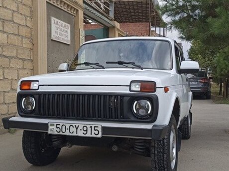 LADA (VAZ) Niva 2017