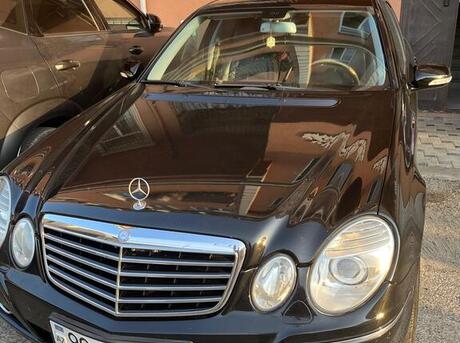 Mercedes E 280