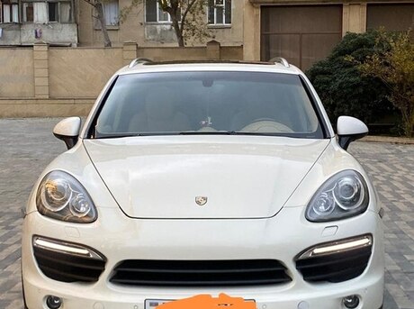 Porsche Cayenne S 2011
