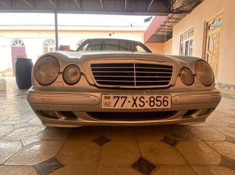 Mercedes E 320 2001